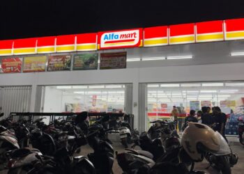 Pelayanan Alfamart di Dompu Buruk, Pelanggan Keluhkan Sikap Karyawan