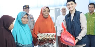 Kolaborasi dengan STM,  PWI Dompu Santuni Anak Yatim dan Kaum Dhuafa