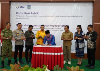 Pemkab Dompu dan PT STM Teken Nota Kesepakatan Program Pengembangan Masyarakat