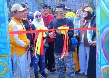 Bupati Dompu Luncurkan Pintu Masuk Wisata Hiu Paus di Desa Soro